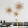 Decoração de parede com flores de peônia