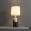 Lampu meja marmer kamar tidur